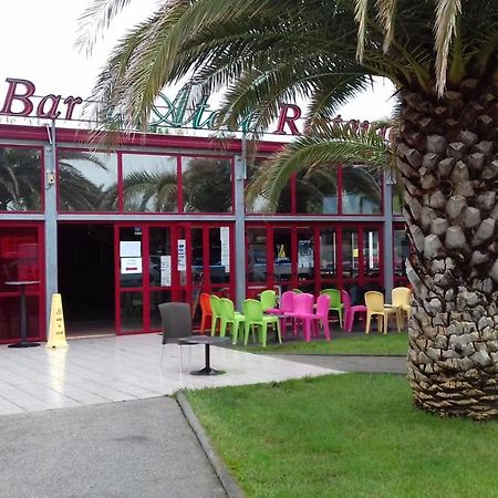 Hotel La Carabasse Vias Exterior foto