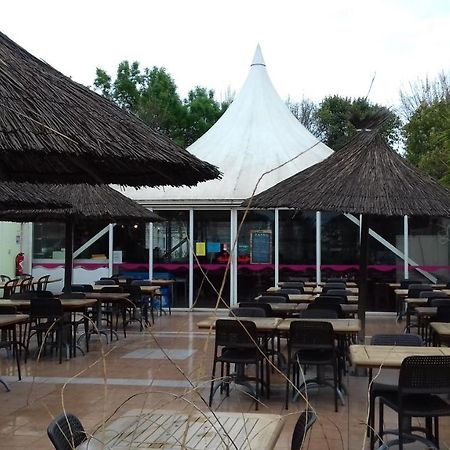Hotel La Carabasse Vias Exterior foto