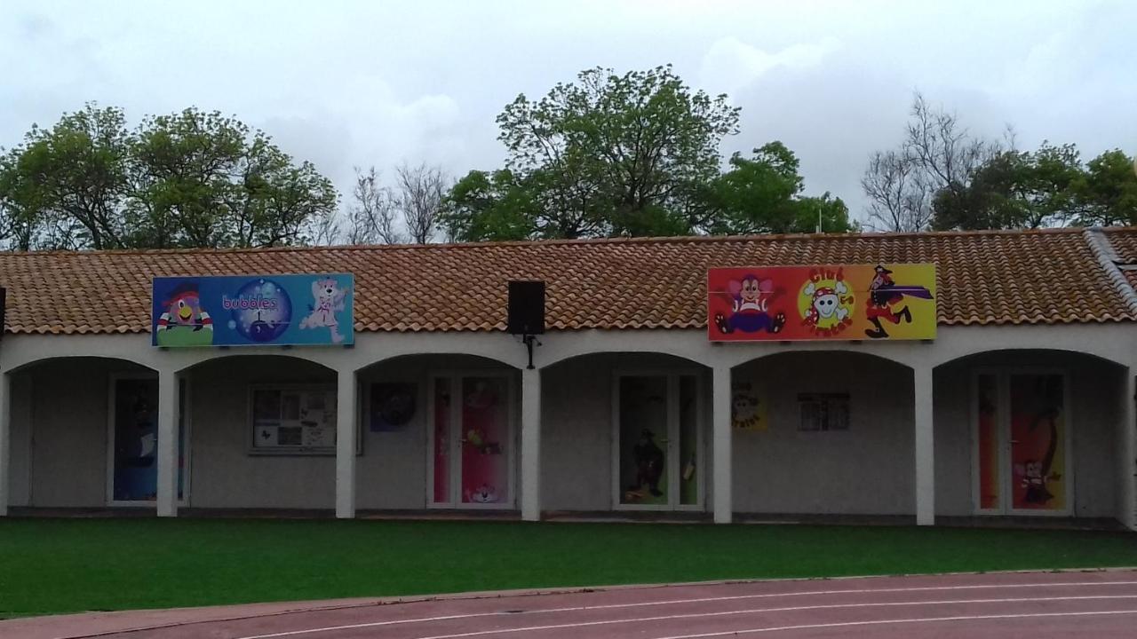 Hotel La Carabasse Vias Exterior foto